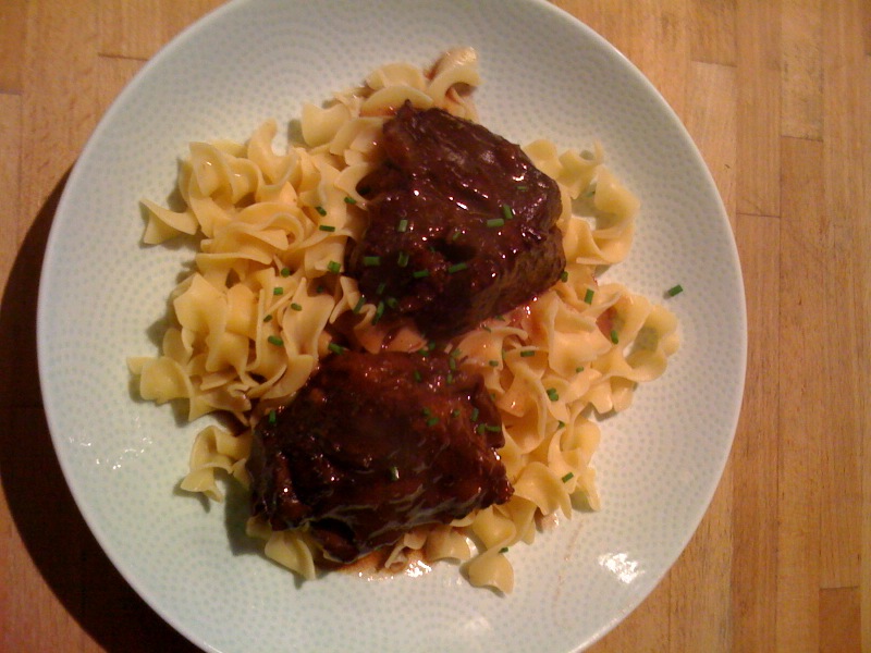 Easy Short Ribs Braised in Red Wine